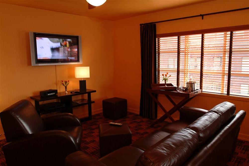 The At El Gaucho Hotel 3*